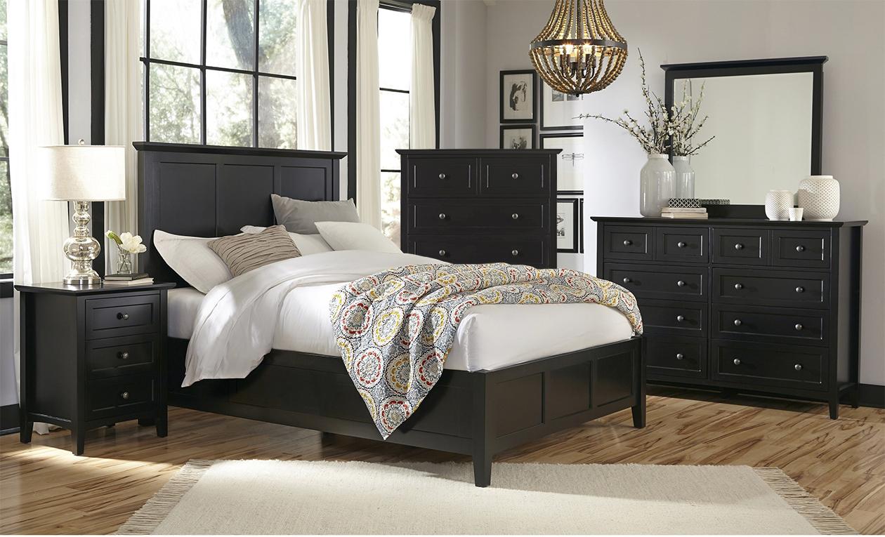 

    
Black Finish Shaker Style Queen Panel Bedroom Set 5Pcs w/Chest PARAGON by Modus Furniture
