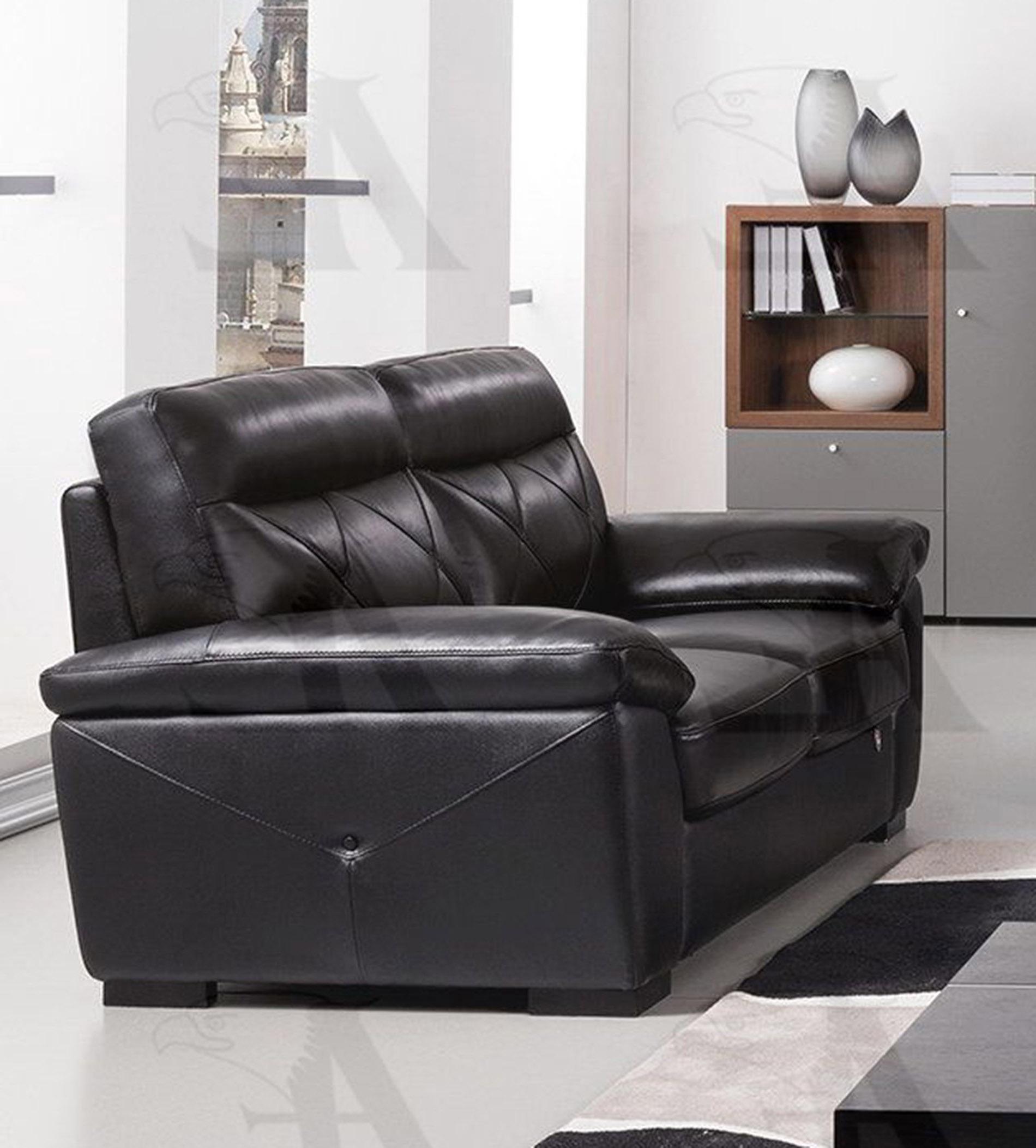 

    
Black Italian Leather Loveseat EK081-BK-LS American Eagle Contemporary
