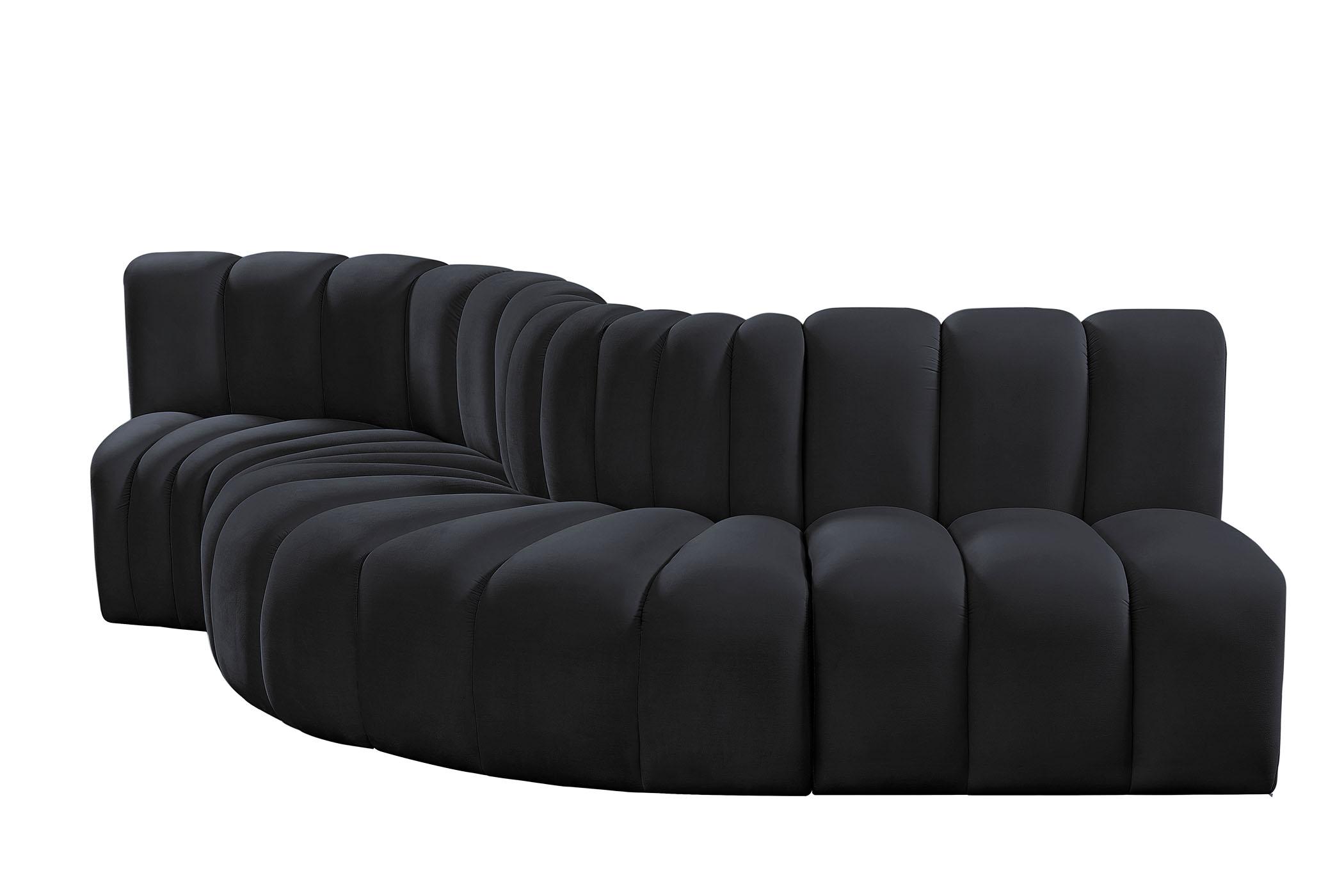 

        
Meridian Furniture ARC 103Black-S5B Modular Sectional Sofa Black Velvet 094308298818
