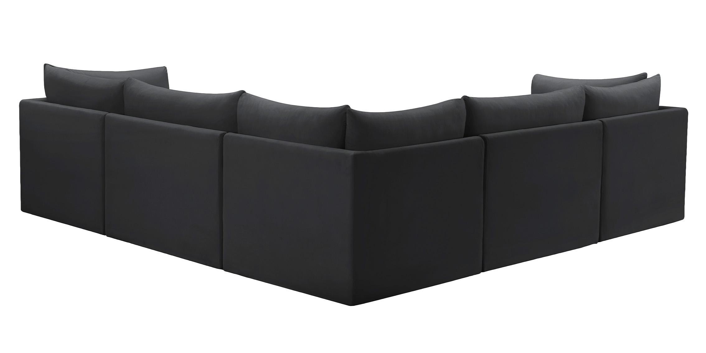 

        
Meridian Furniture JACOB 649Black-Sec5C Modular Sectional Sofa Black Velvet 94308259499
