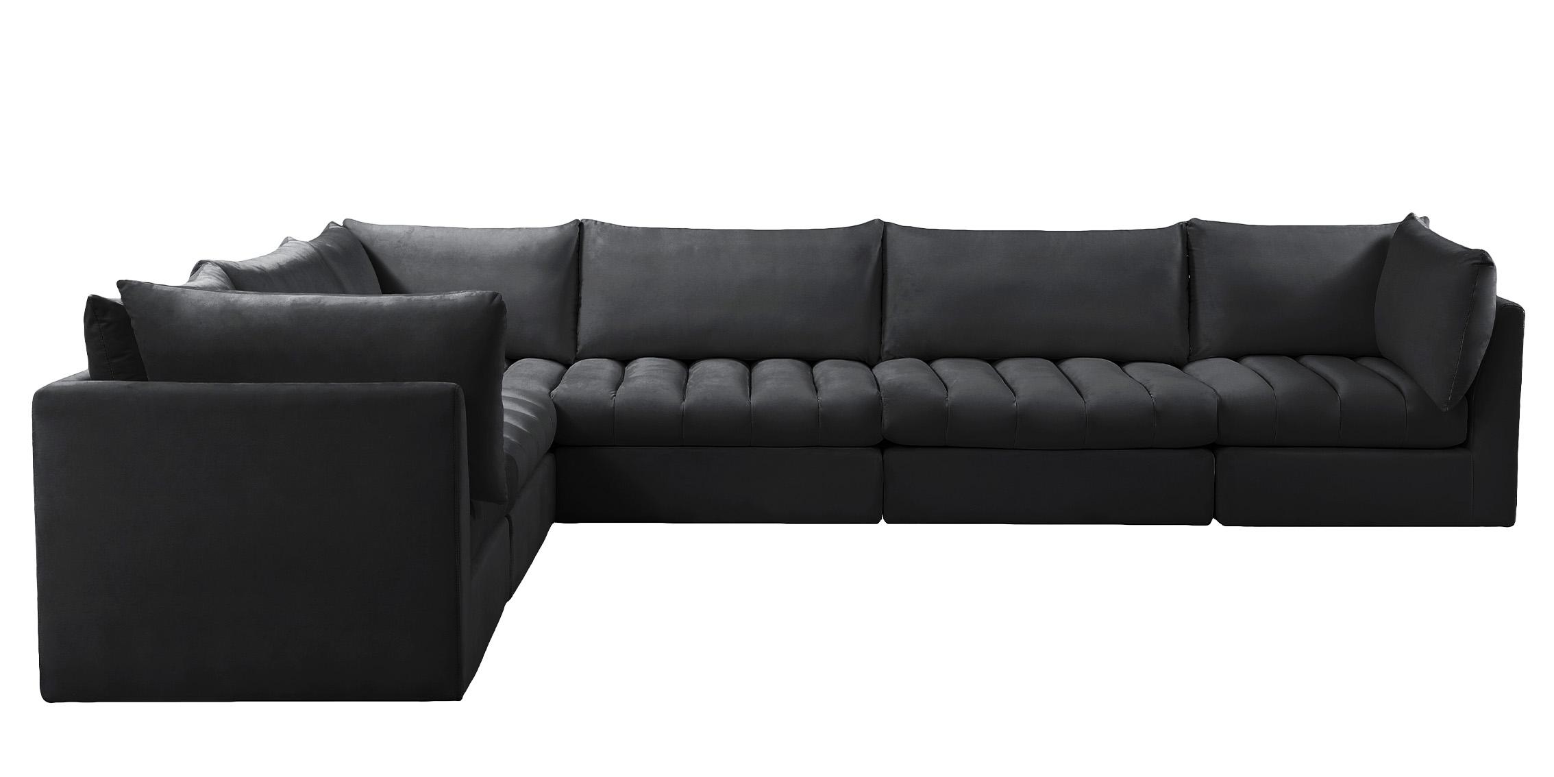 

    
649Black-Sec6A Meridian Furniture Modular Sectional Sofa
