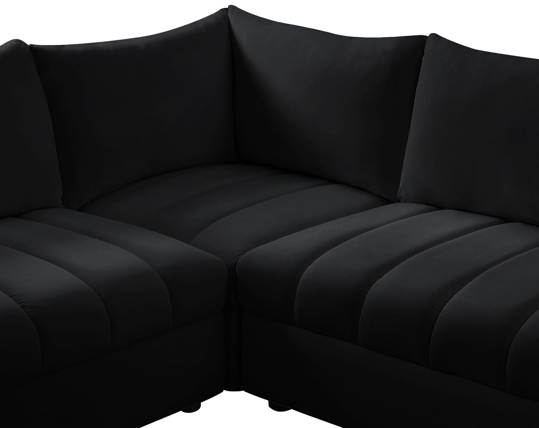 

        
Meridian Furniture JACOB 649Black-Sec7A Modular Sectional Sofa Black Velvet 94308259529
