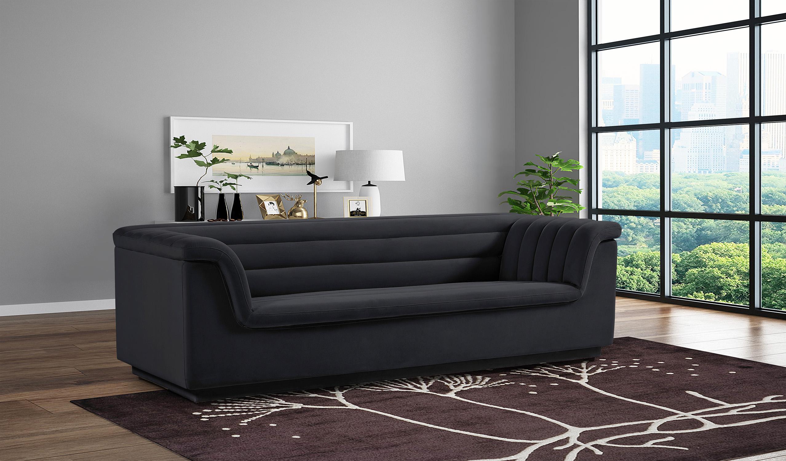 

    
192Black-S-Set-2 Meridian Furniture Sofa Set
