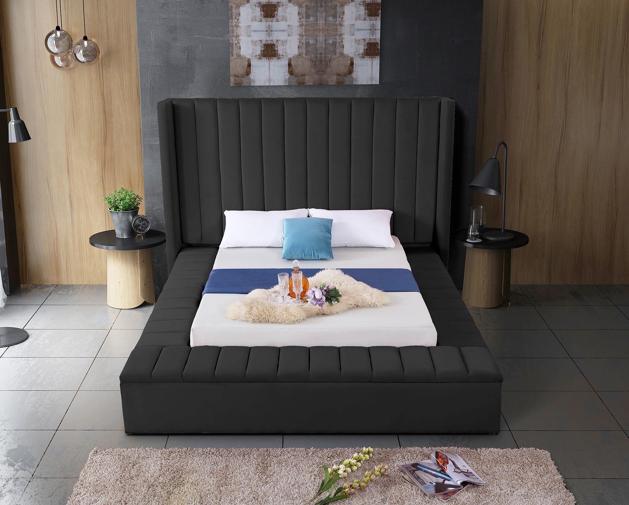 

    
Meridian Furniture KIKI Black-Q Storage Bed Black KikiBlack-Q
