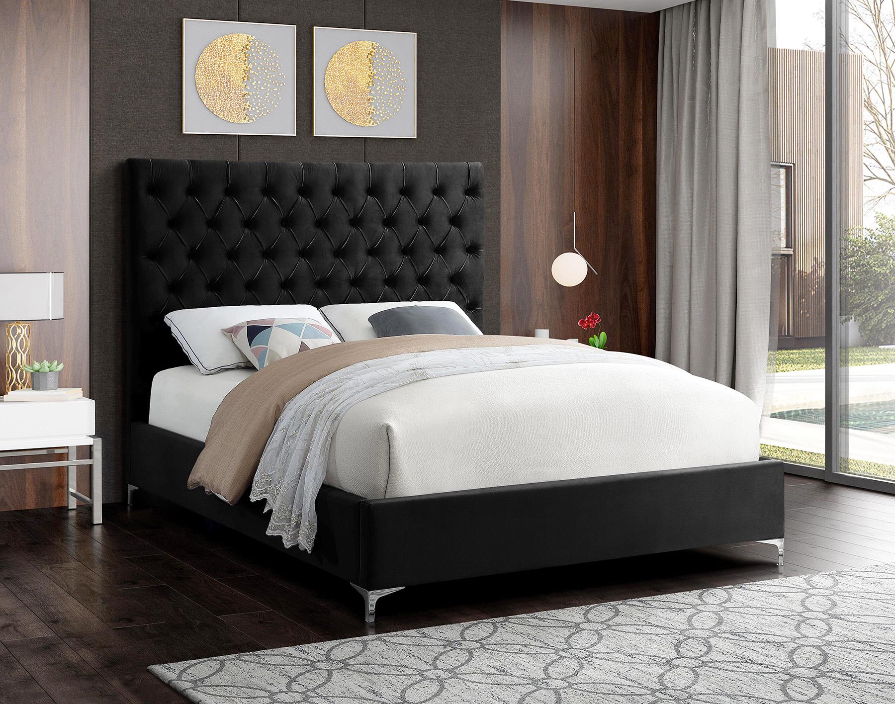 

    
Black Velvet Deep Button Tufting Full Bed CRUZ Meridian Contemporary Modern
