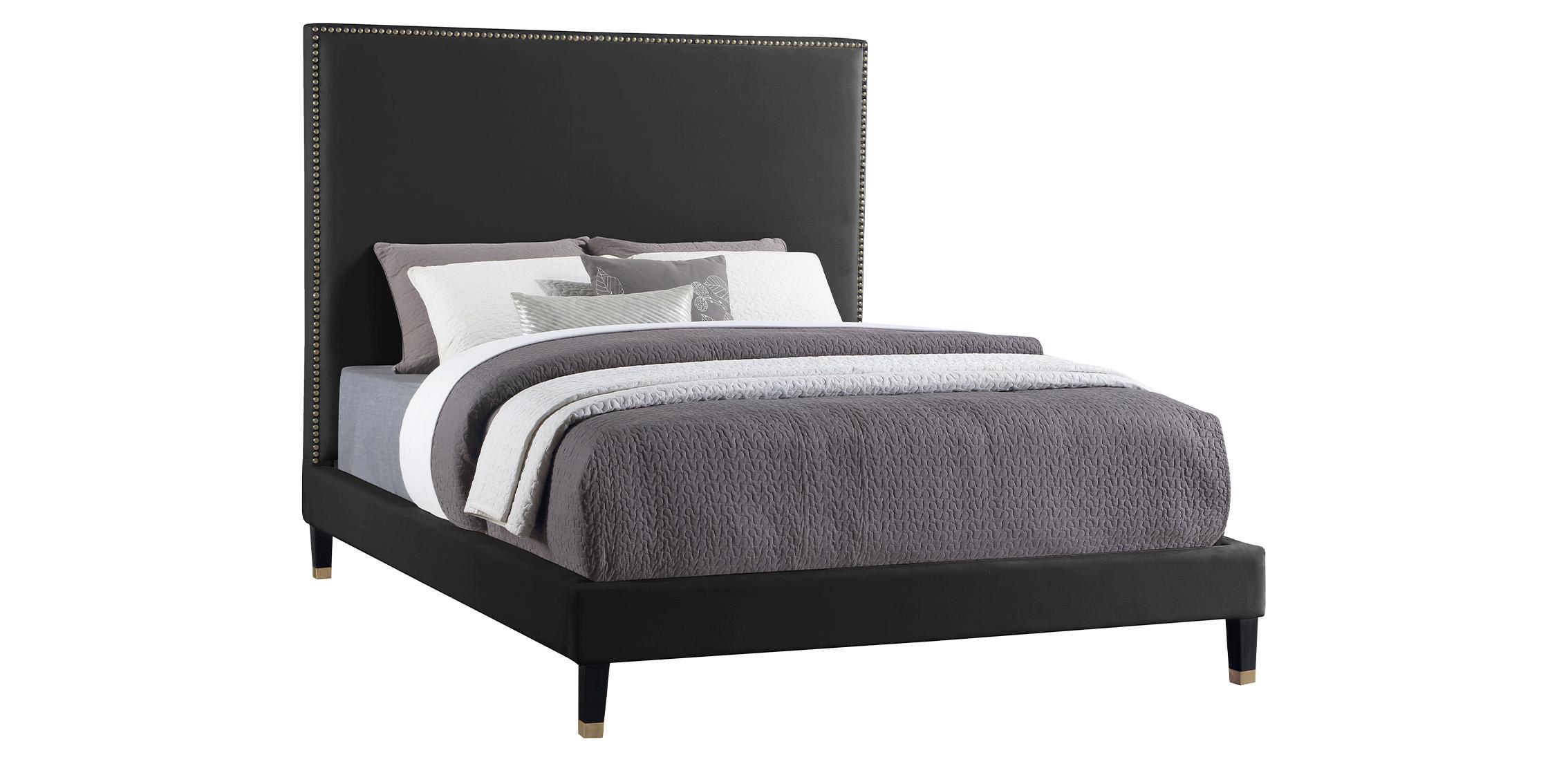 

    
Black Velvet Full Bed HARLIE HarlieBlack-F Meridian Modern Contemporary
