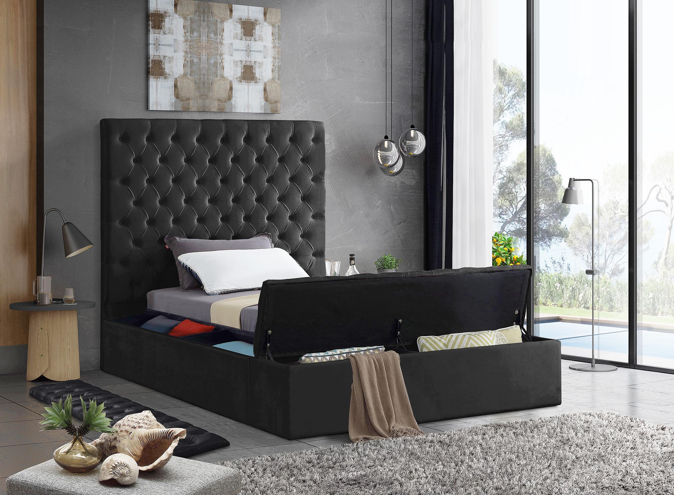 

        
Meridian Furniture BLISS Black-T Storage Bed Black Velvet 704831402070
