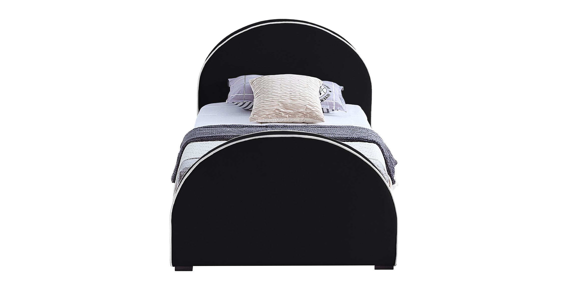 

        
Meridian Furniture BRODY BrodyBlack-T Platform Bed Black Velvet 094308265483
