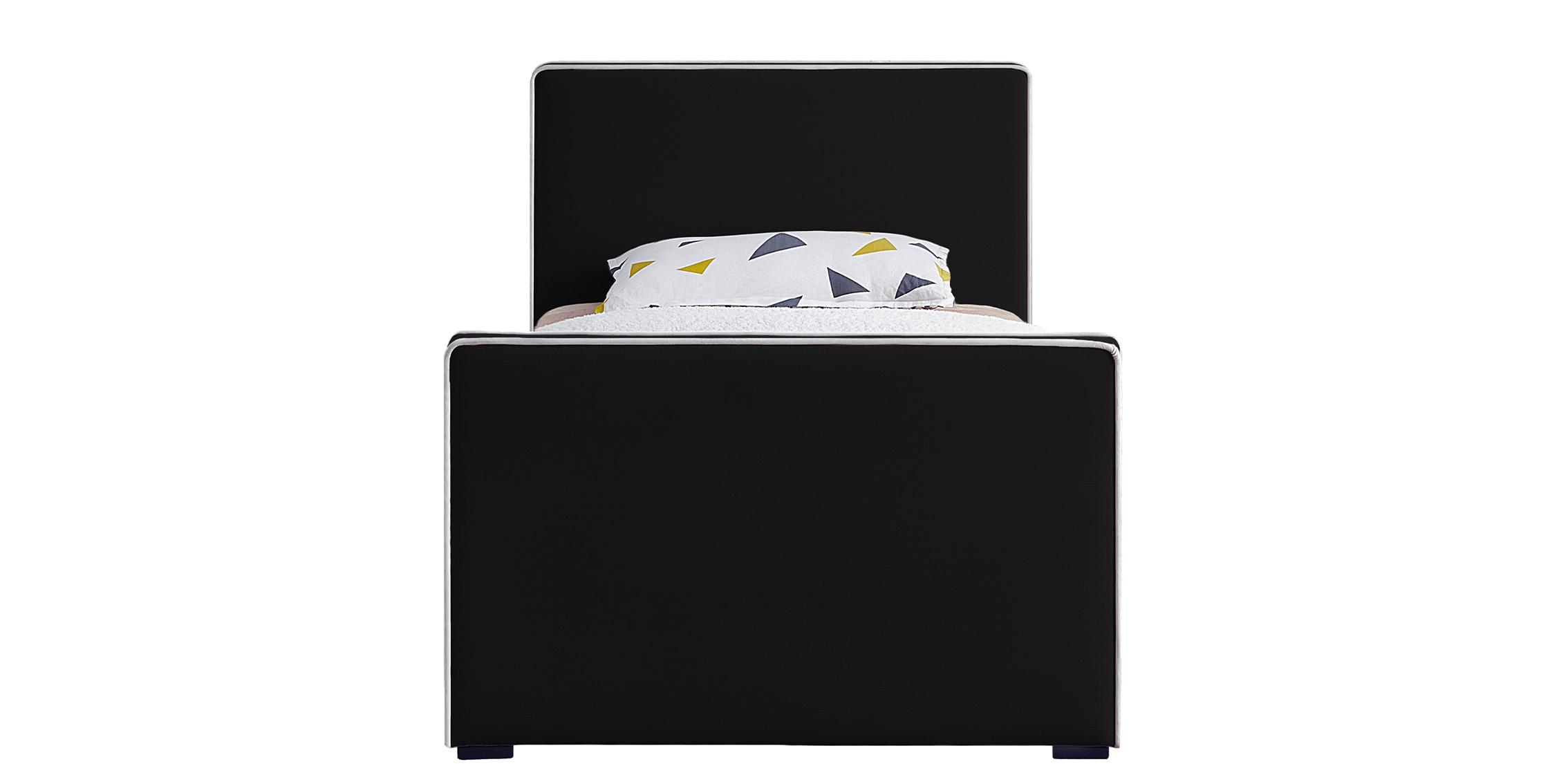 

        
Meridian Furniture DILLARD DillardBlack-T Platform Bed Black Velvet 094308265681
