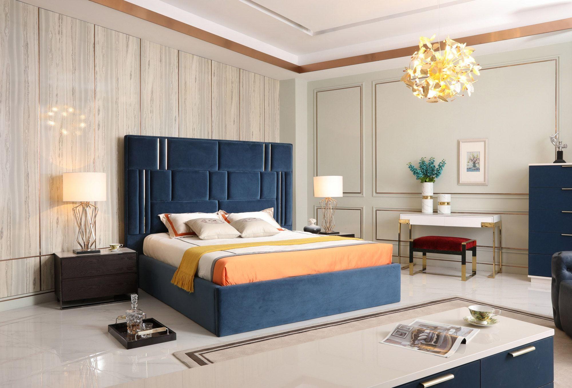 

    
VIG Furniture Adonis Platform Bed White/Blue VGVCBD096-19
