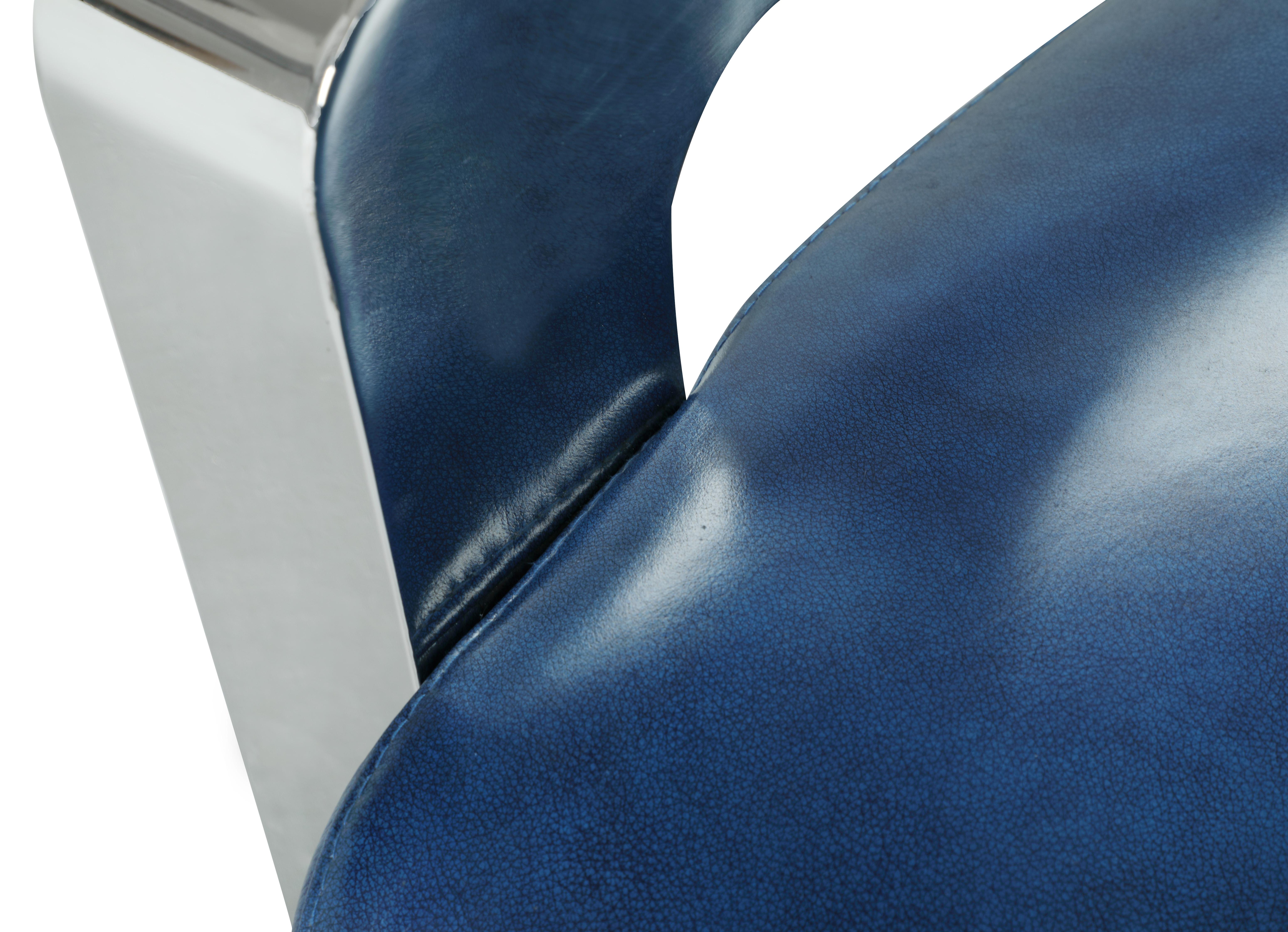

    
2099-ACC Accent Chair
