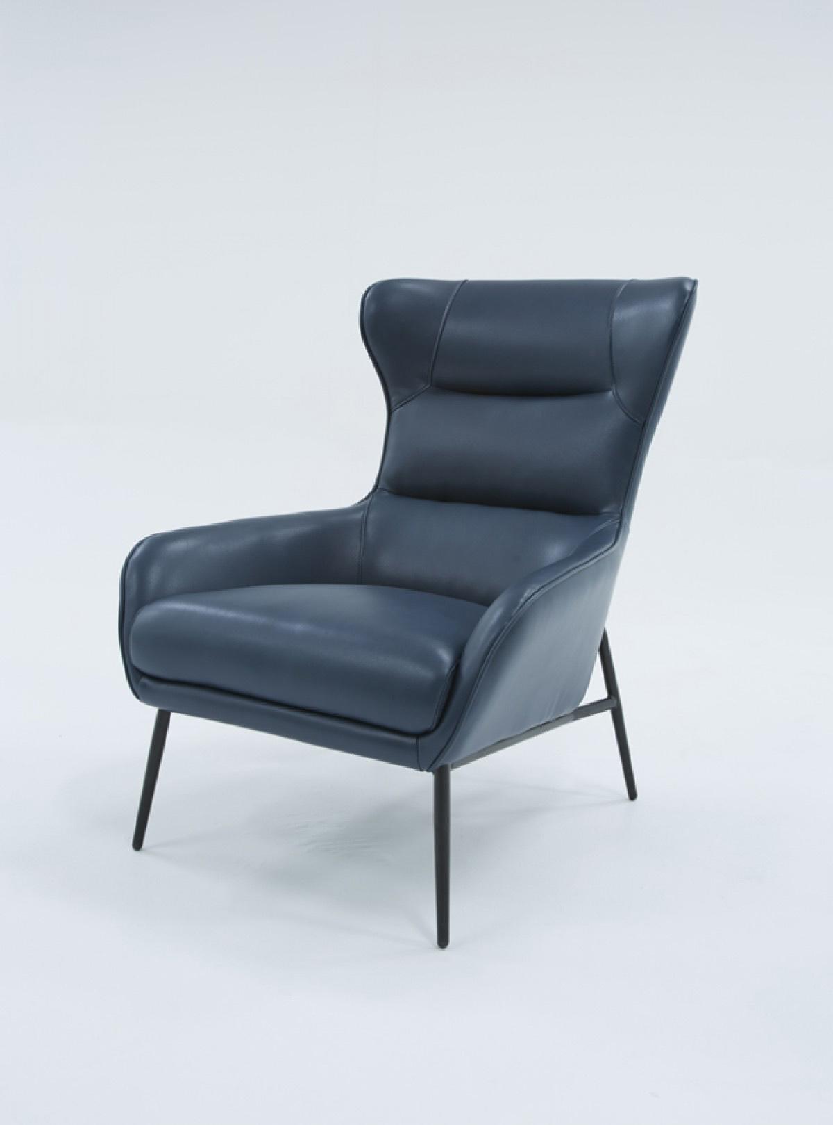 

    
VIG Furniture SUSAN ACCENT CHAIR BLUE 513-8 PU/METAL LEG Lounge Chair Blue VGBNEC-084-BLU
