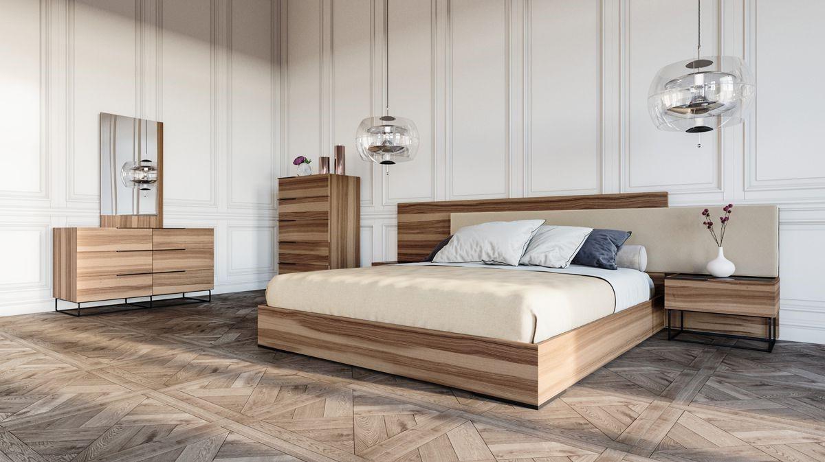 

    
Brown & Beige Fabric King Size Panel Bedroom Set 6Pcs by VIG Nova Domus Matteo
