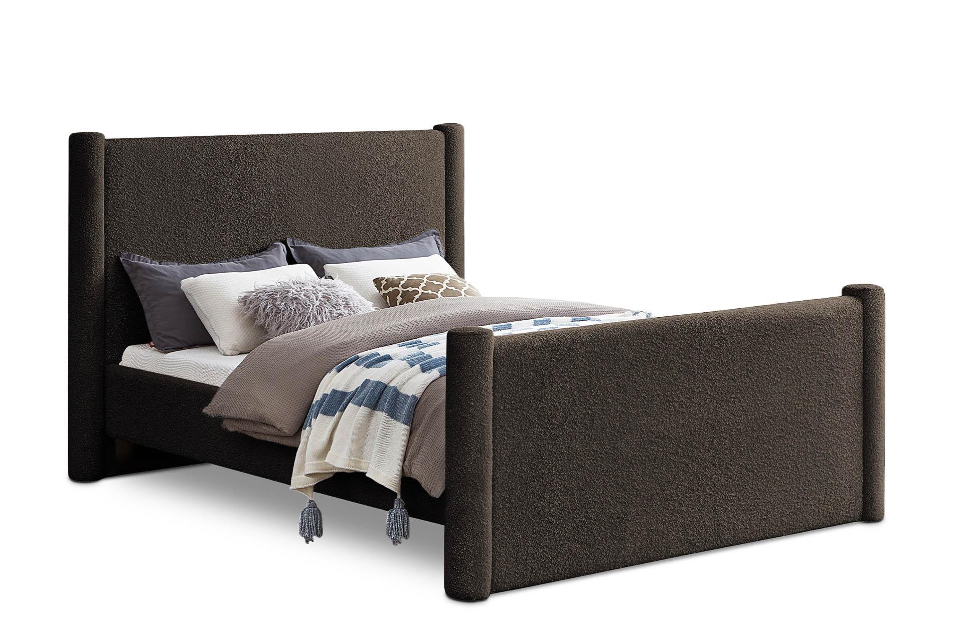 

    
Brown Boucle Full Bed ELIAS B1299Brown-F Meridian Contemporary Modern
