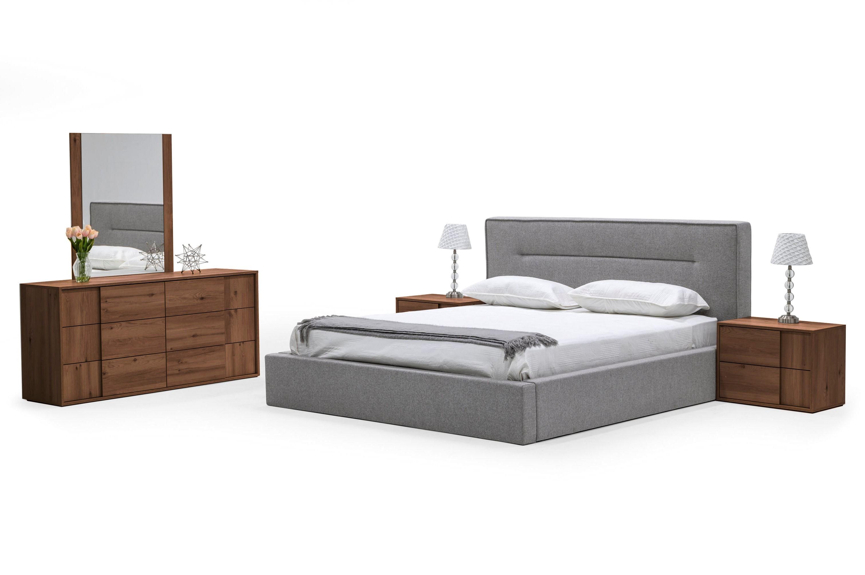 

    
Brown & Gray Fabric Queen Bed Panel Bedroom Set 5Pcs by VIG Nova Domus Juliana
