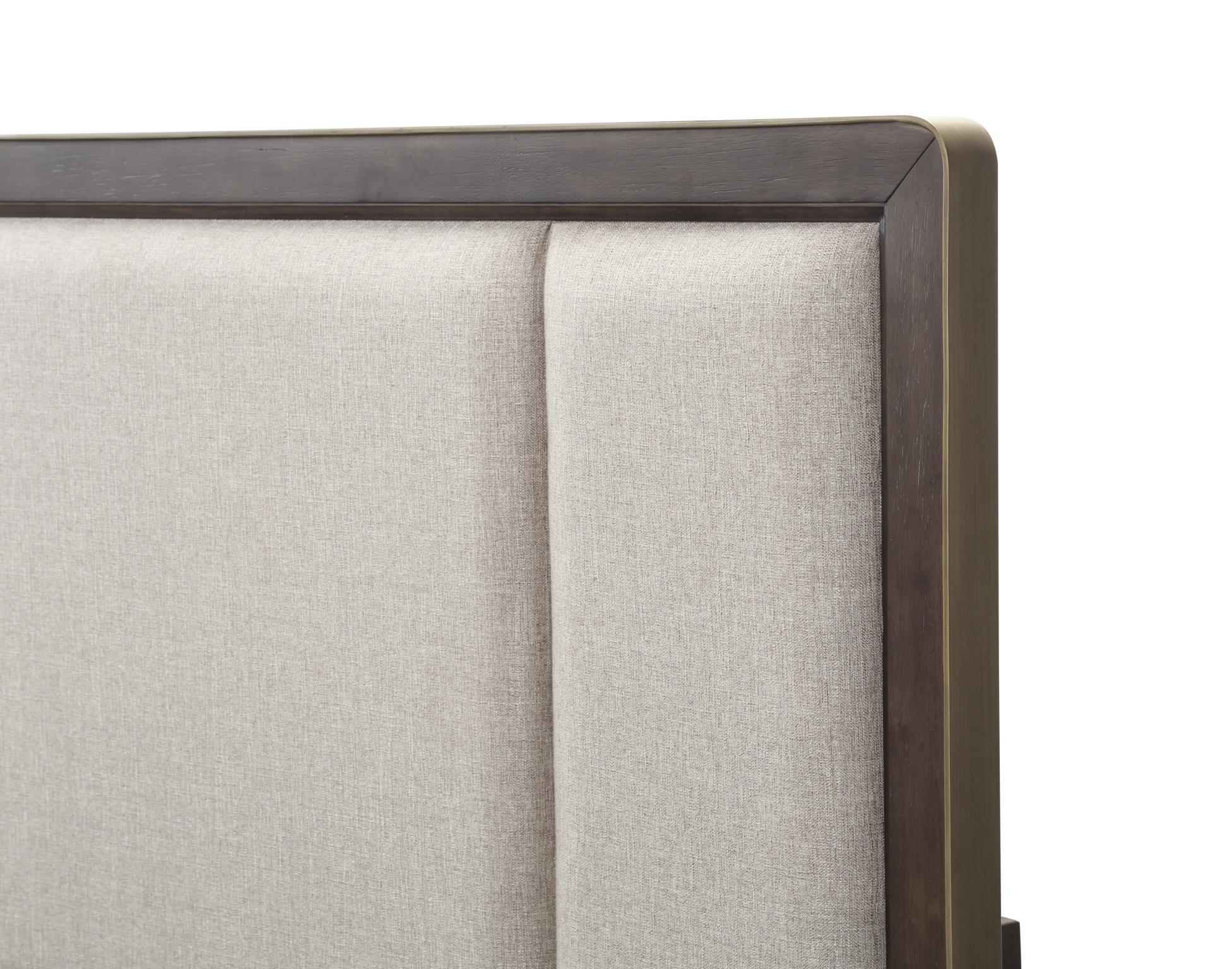 

    
Bernards Furniture FULTON 1720-110 Panel Bed Taupe 1720-110
