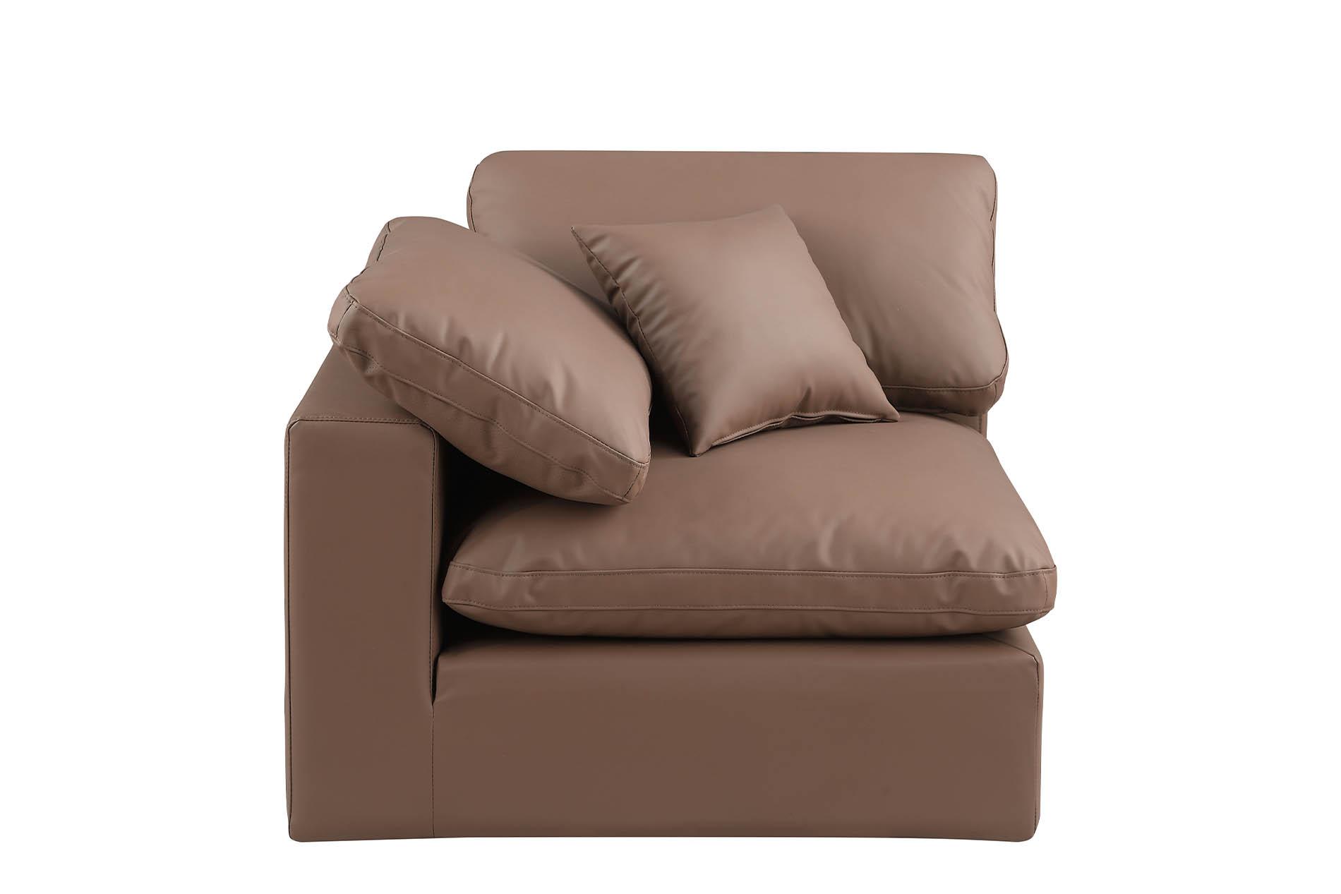 

        
Meridian Furniture 188Brown-Corner Corner chair Brown Faux Leather 094308284613
