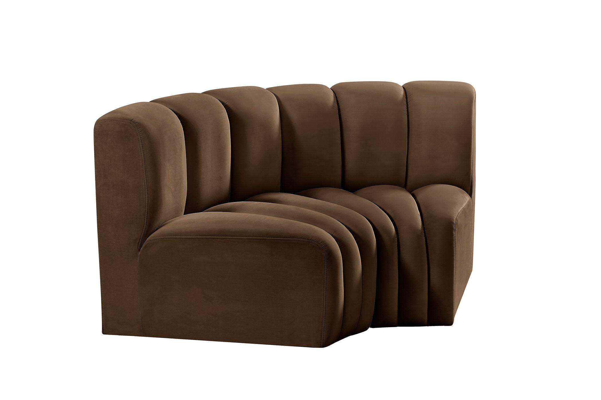 

    
Meridian Furniture ARC 103Brown-S2B Modular Sectional Sofa Brown 103Brown-S2B
