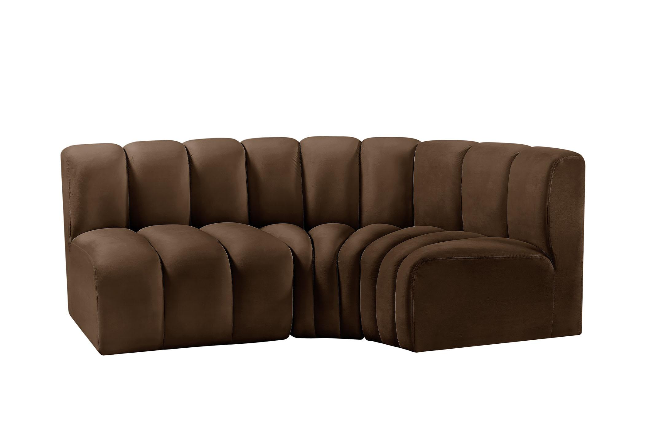 

        
Meridian Furniture ARC 103Brown-S3A Modular Sectional Sofa Brown Velvet 094308299877
