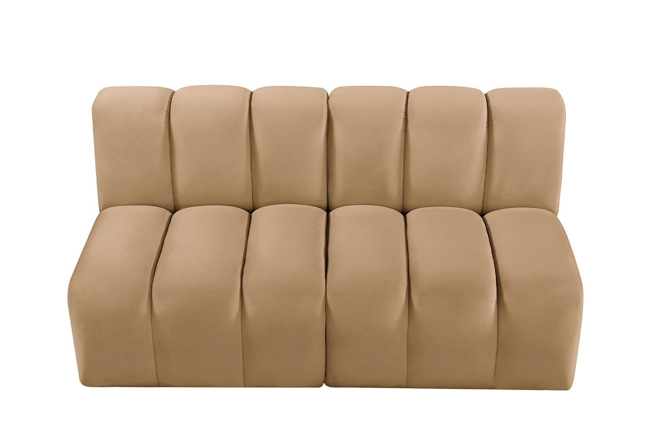 

    
Meridian Furniture ARC 103Camel-S2A Modular Sofa Camel 103Camel-S2A
