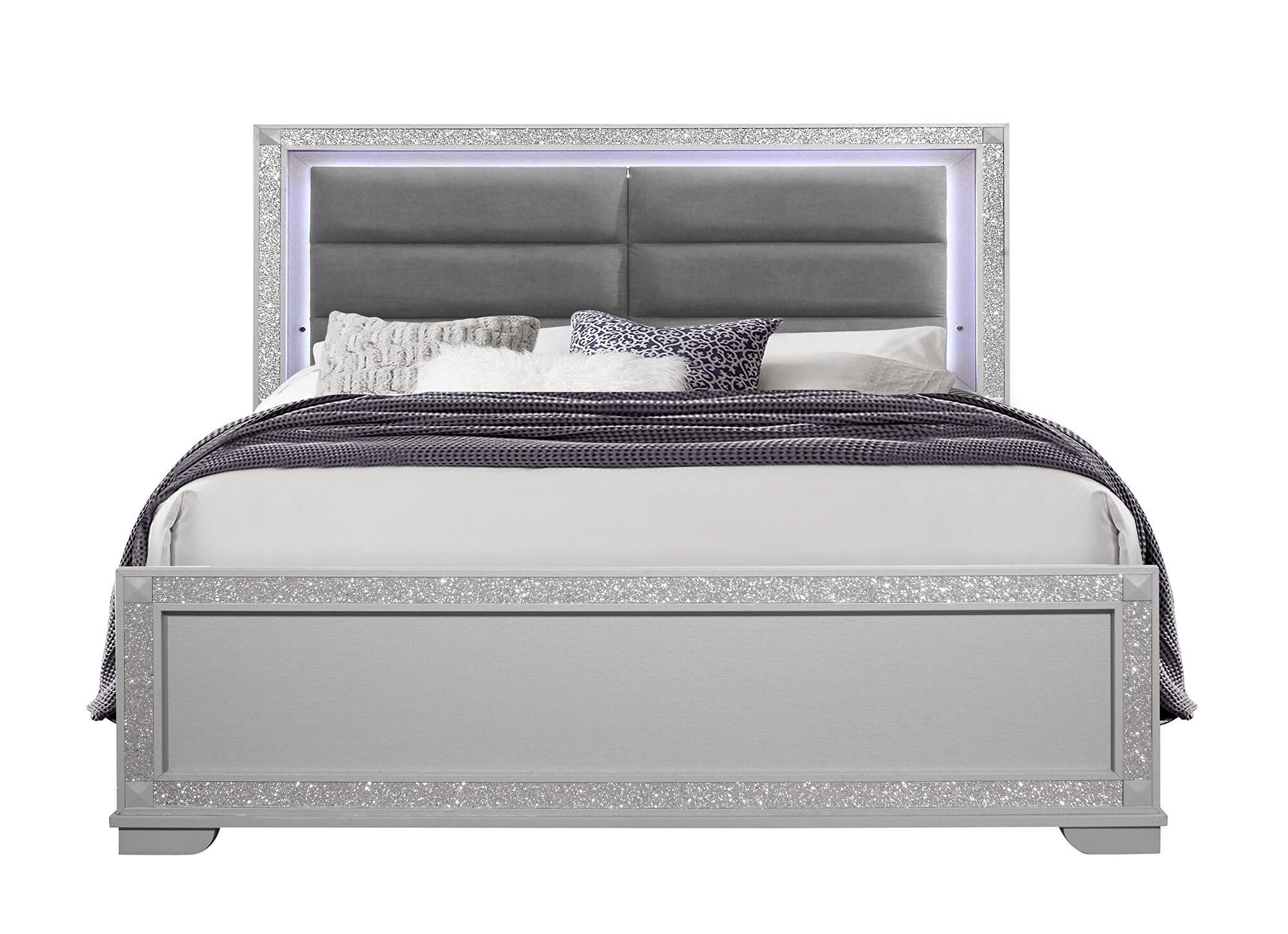 

    
CHALICE Glam Style Silver King Bed w/ Led Lights & Crystals Global USA

