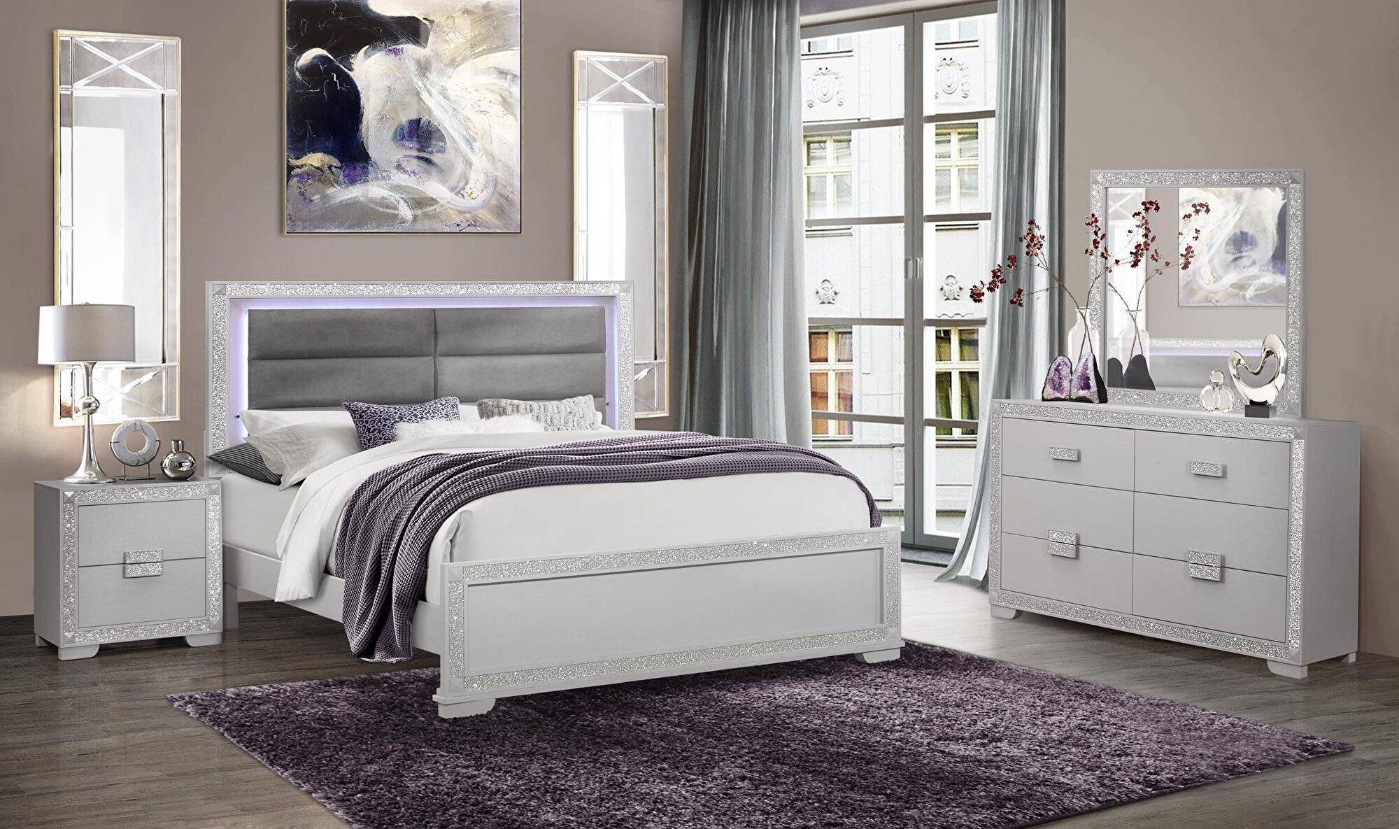 

    
 Order  CHALICE Glam Style Silver Queen Bedroom Set 5Pcs w/ Led Lights & Crystals Global USA
