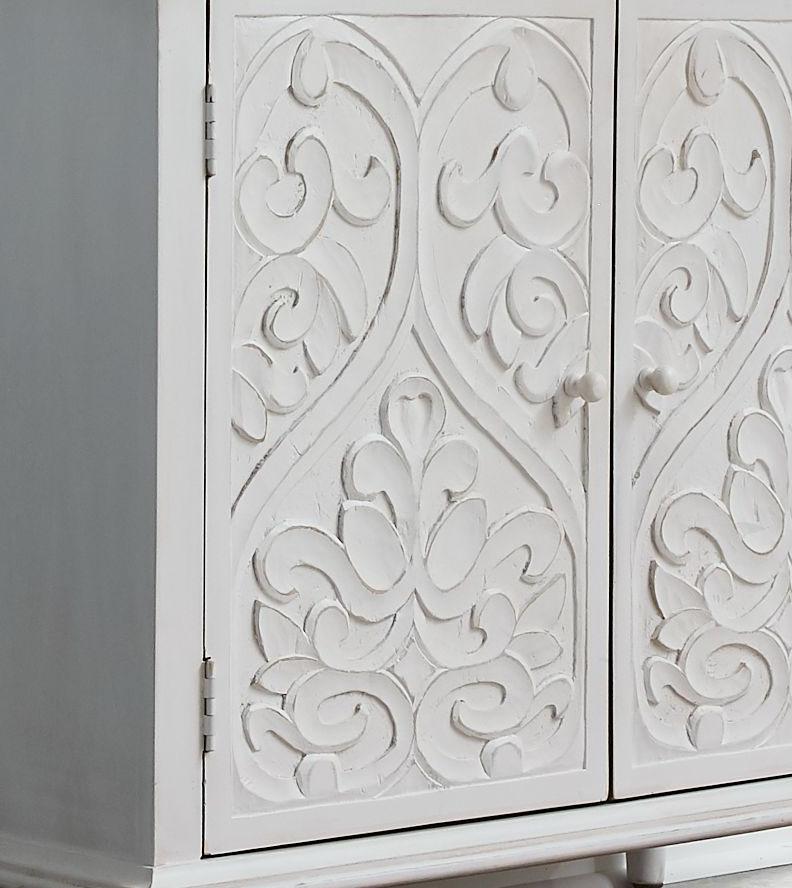 

    
Liberty Furniture French Quarter Cabinet White 2082-AC3834
