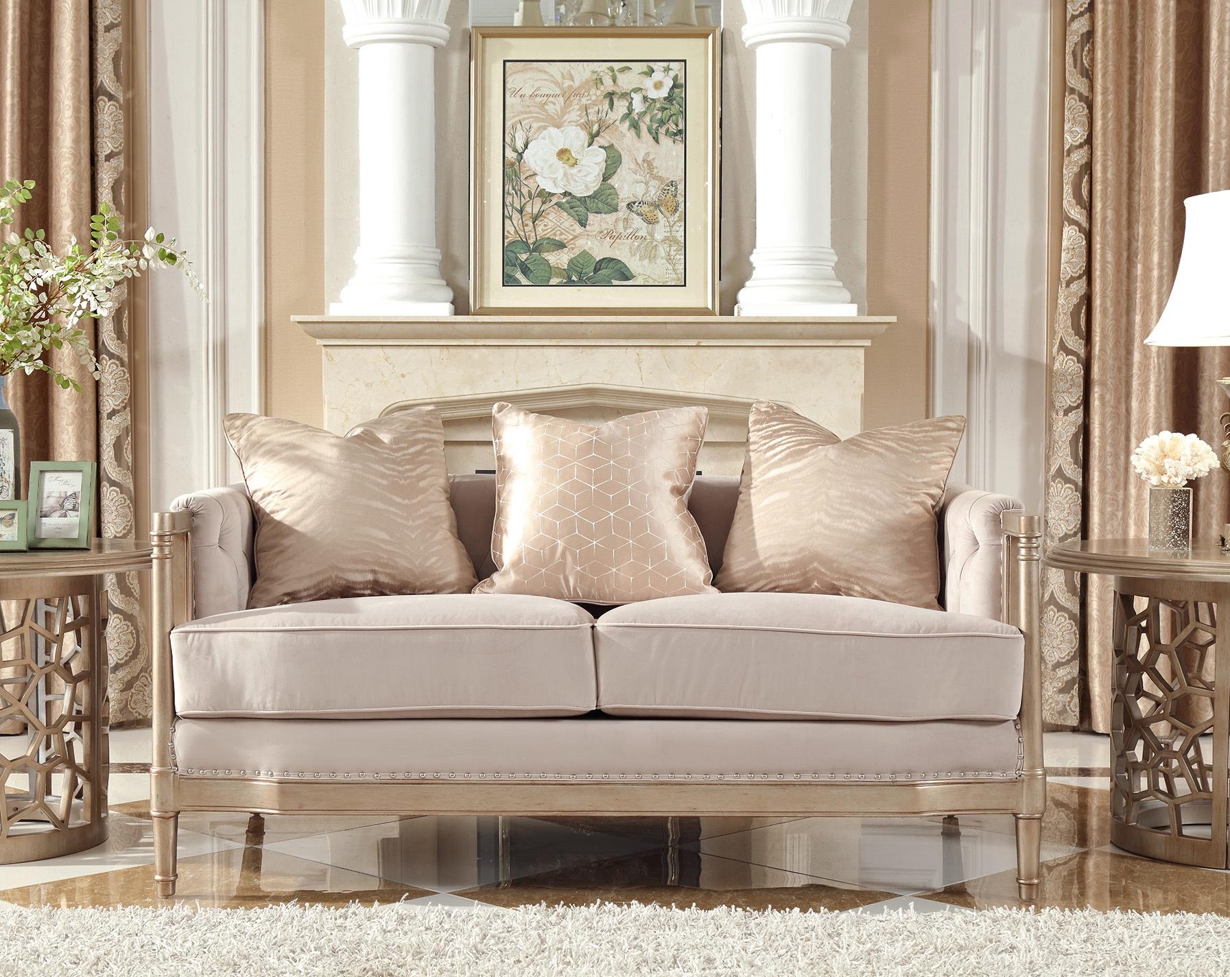 Traditional Loveseat HD-625 HD-625-L in Champagne Fabric