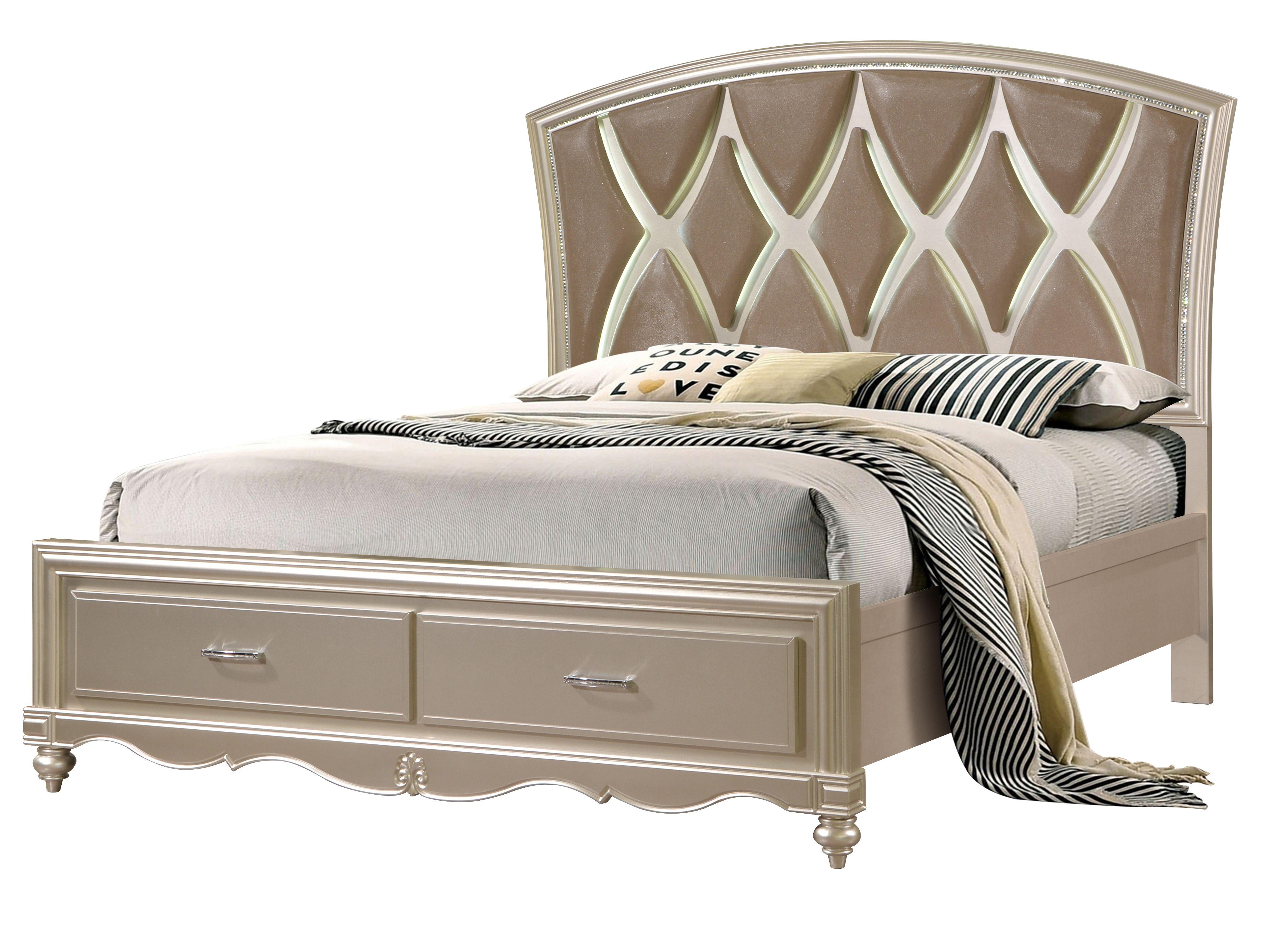 

    
Champagne Finish Wood King Bed Transitional Cosmos Furniture Faisal
