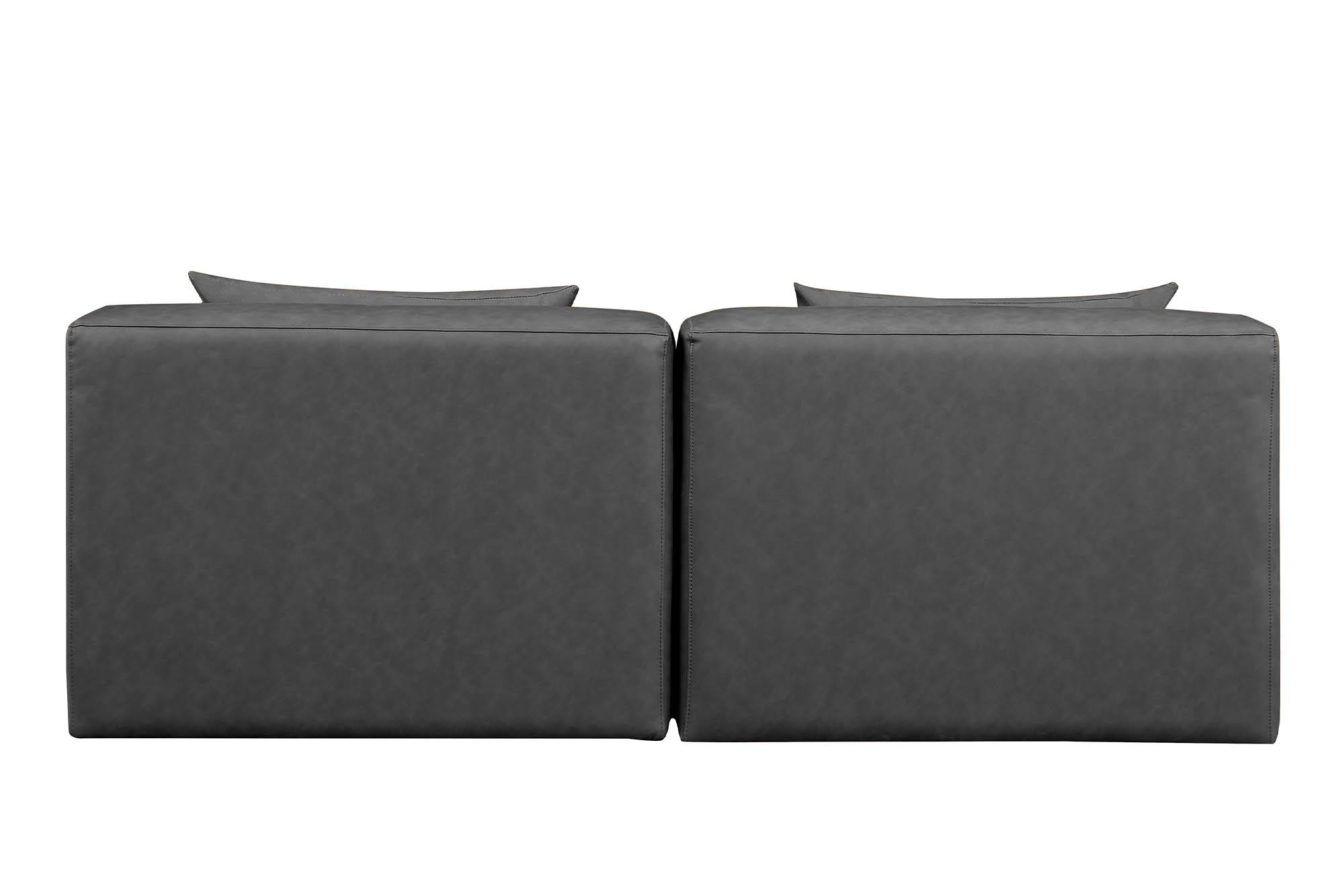 

    
668Grey-S72A Meridian Furniture Modular Sofa
