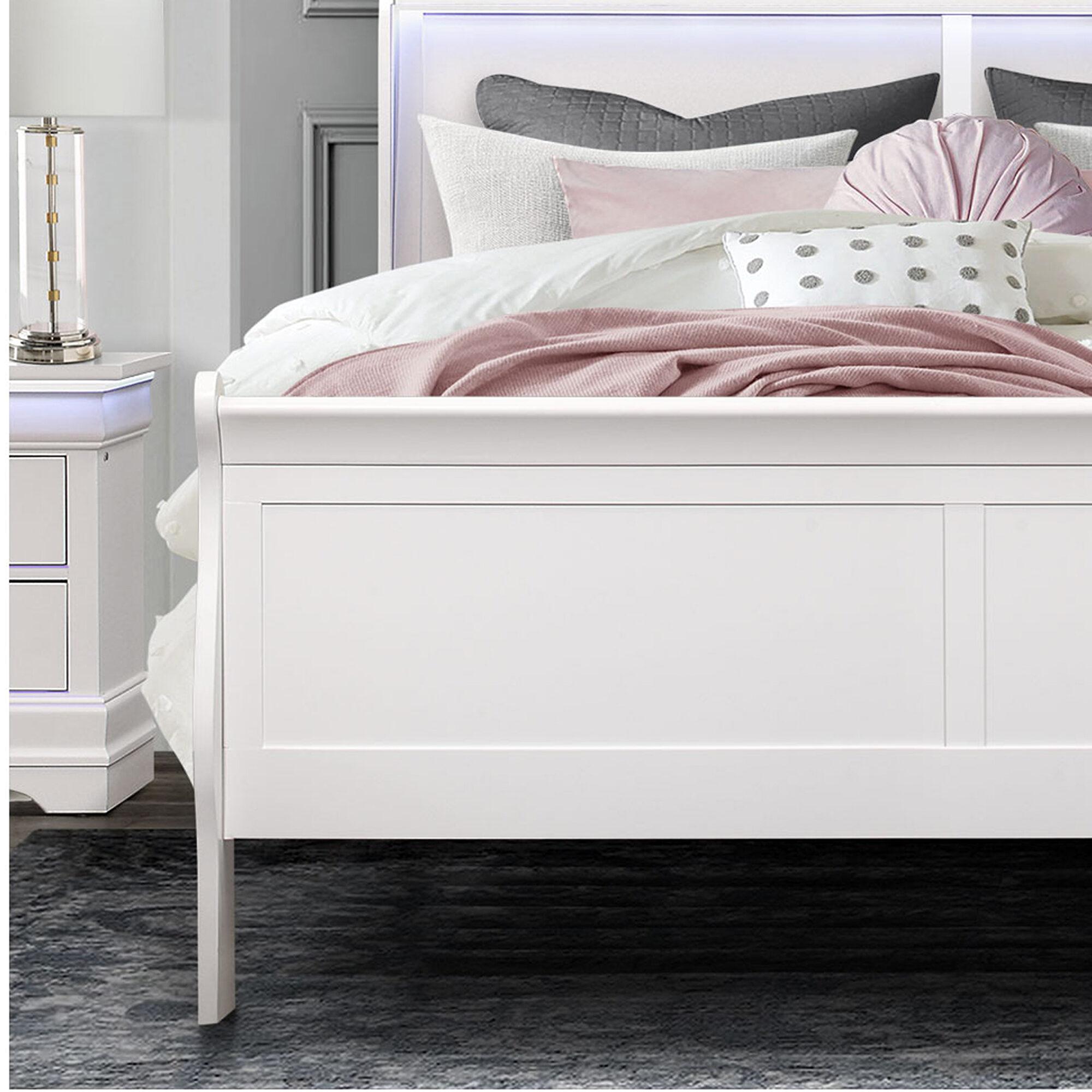 

    
CHARLIE-WHITE-KB-Set-3 Global Furniture USA Platform Bedroom Set
