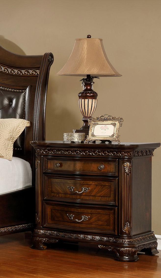 

                    
McFerran Furniture B9588 Sleigh Bedroom Set Dark Cherry Finish/Oak Veneers Leather Purchase 
