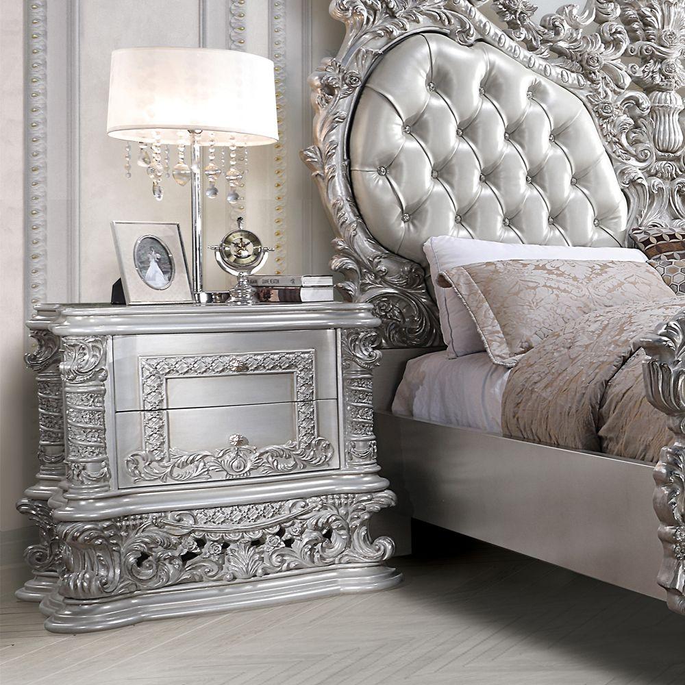 

                    
Buy Classic Gray Composite Wood King Bed Set 5PCS Acme Furniture Valkyrie BD00683EK-EK-5PCS
