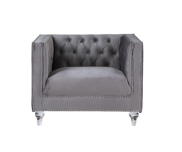 

    
LV00330-3pcs Classic Gray Velvet Sofa + Loveseat + Chair by Acme Heibero II LV00330-3pcs
