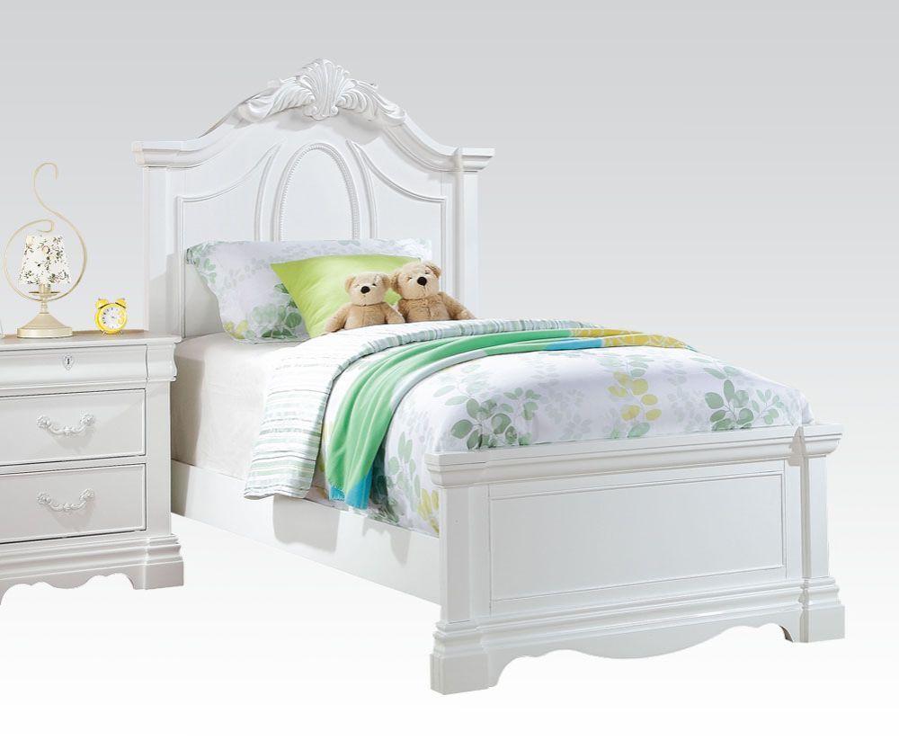 

    
Classic White Wood Kids Full Panel Bedroom Set 3PCS Acme Estrella 30235F-F-3PCS

