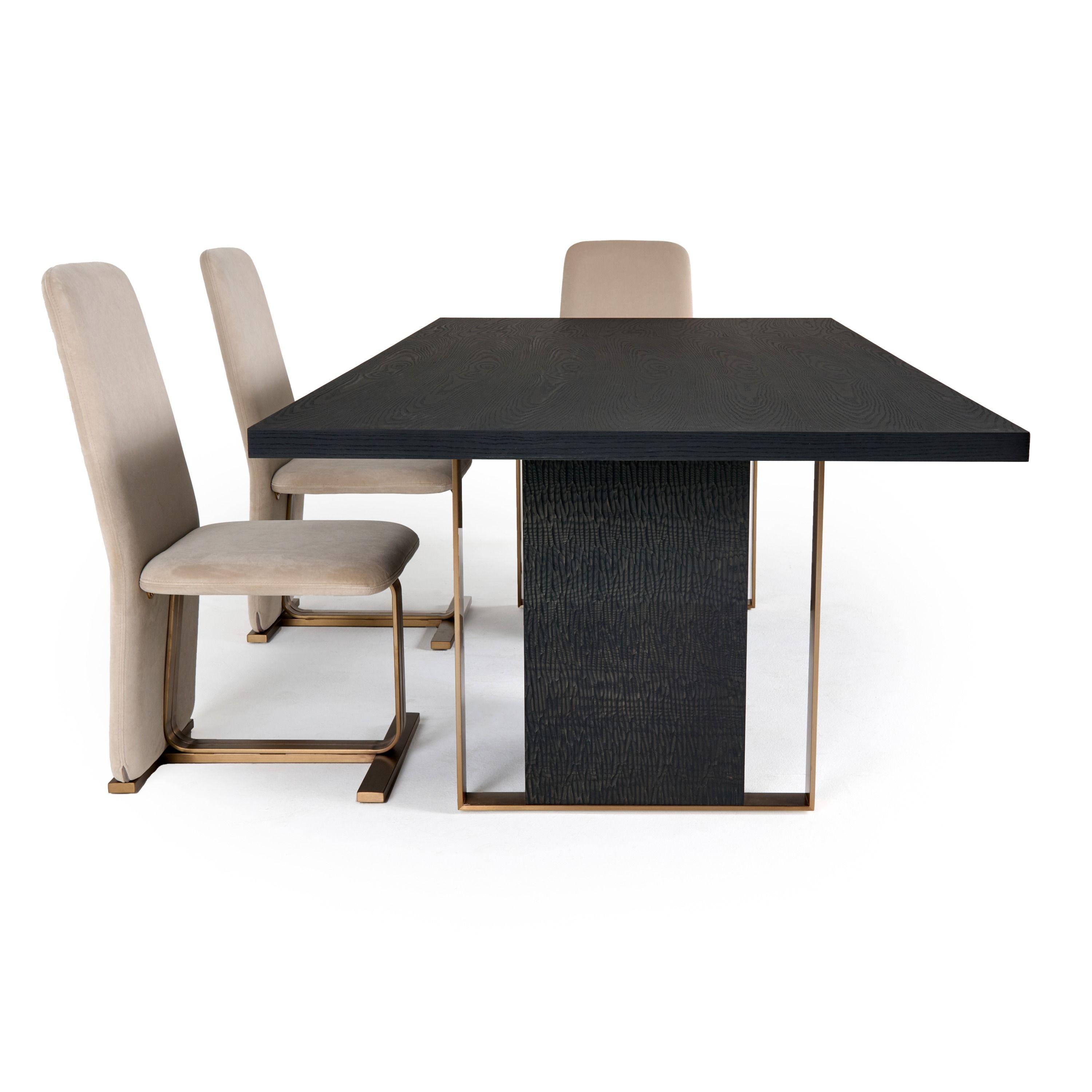 

    
VIG Furniture Modrest Tasha Dining Table VGVCT2308 Dining Table Gold/Black VGVCT2308
