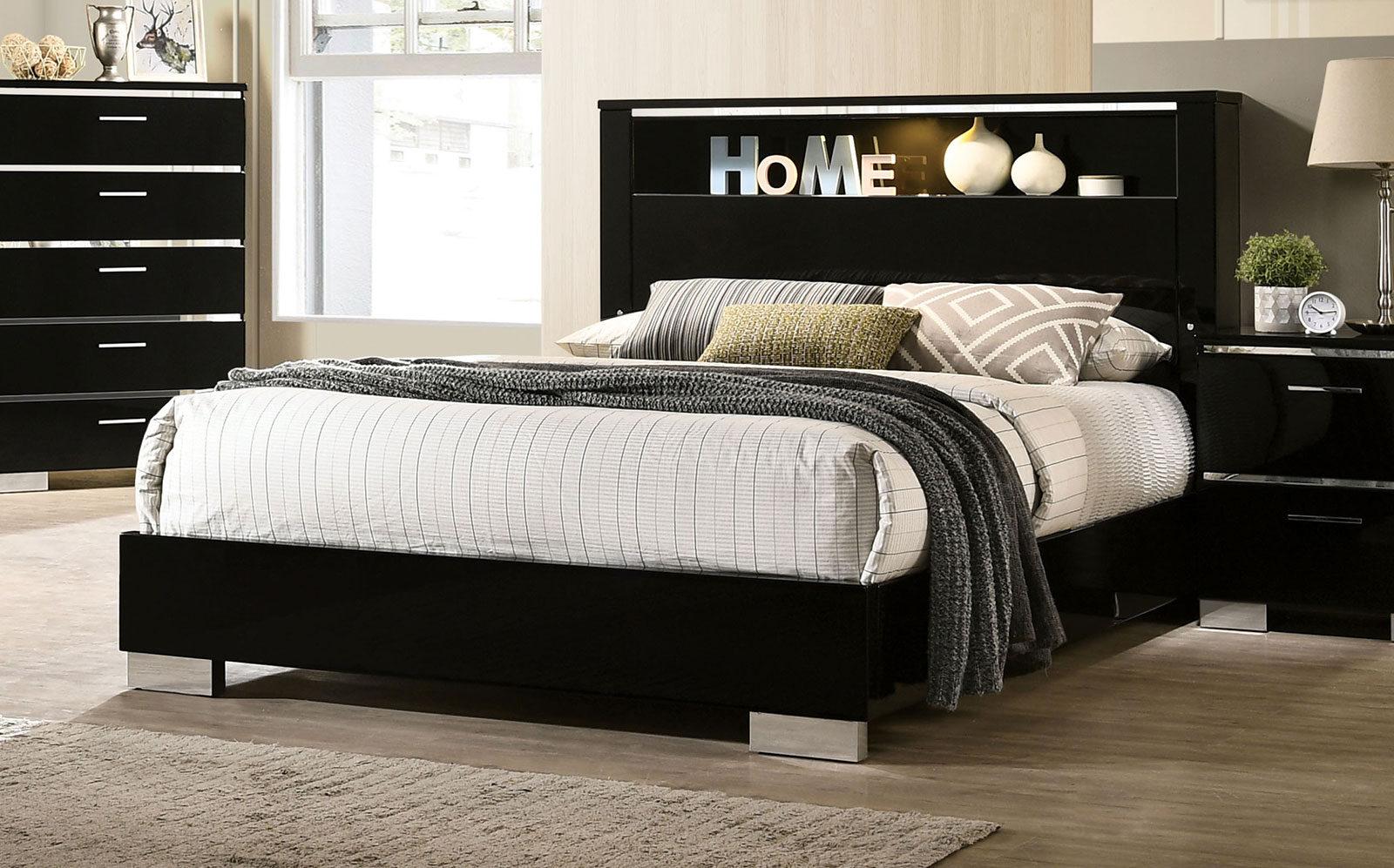 

    
Contemporary Black Solid Wood CAL Bedroom Set 5pcs Furniture of America FOA7039 Carlie
