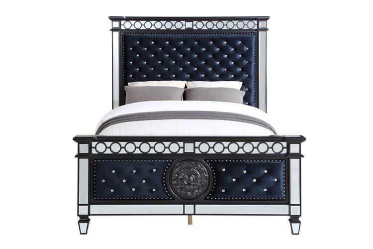 

    
Acme Furniture Varian II Queen Bed Set 3PCS BD00584Q-Q-3PCS Panel Bedroom Set Navy/Silver/Black BD00584Q-Q-3PCS
