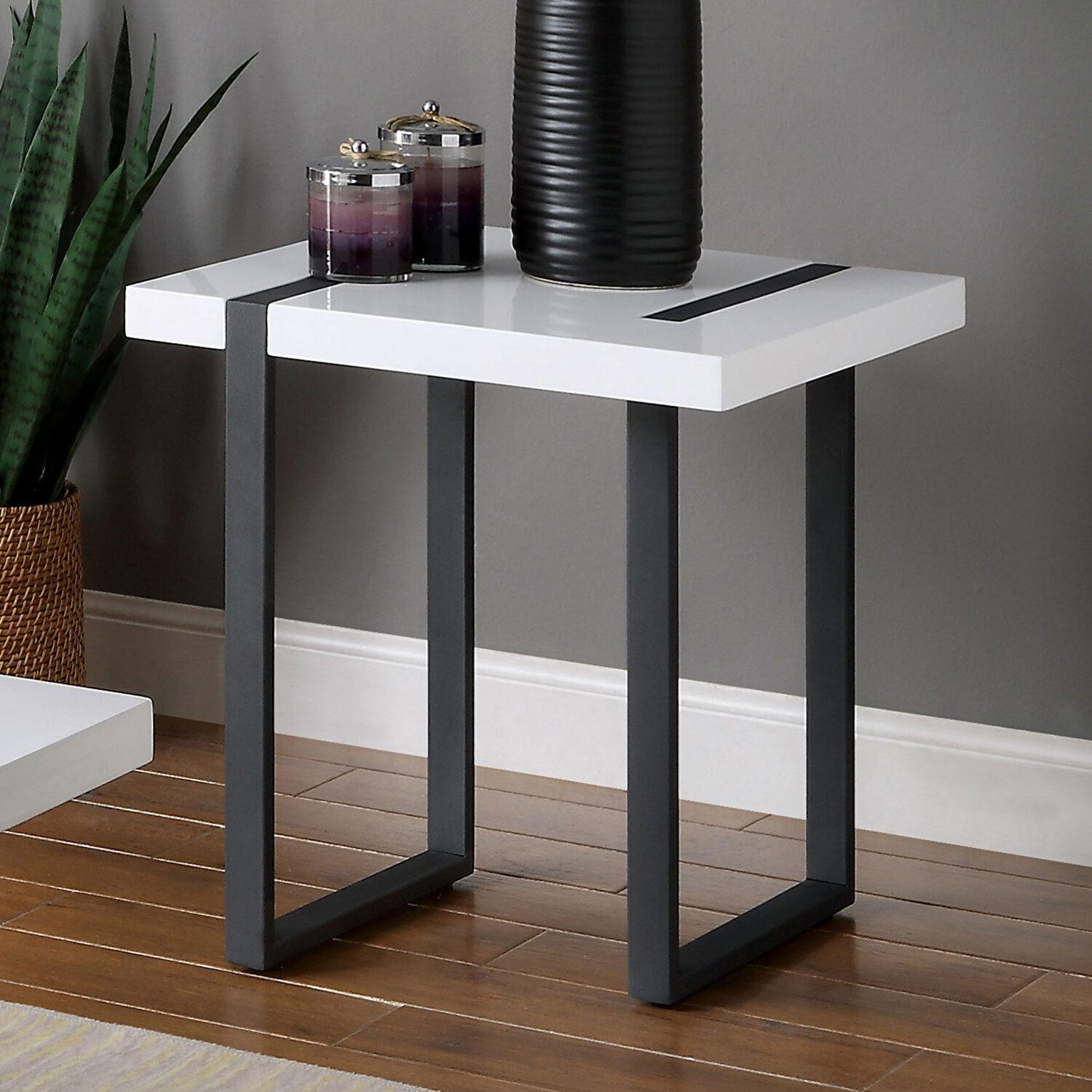 

    
Contemporary Black & White Metal End Table Furniture of America FOA4403E Eimear
