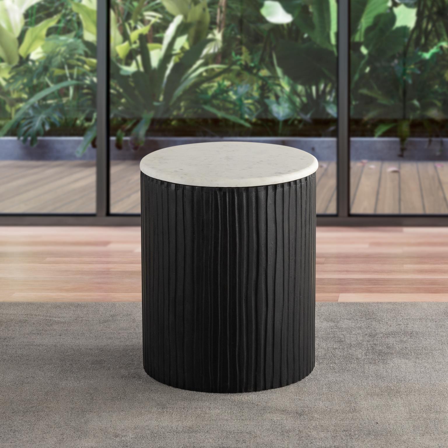 

    
Contemporary Black/White Solid Wood Round Side Table Albany Living 172-15
