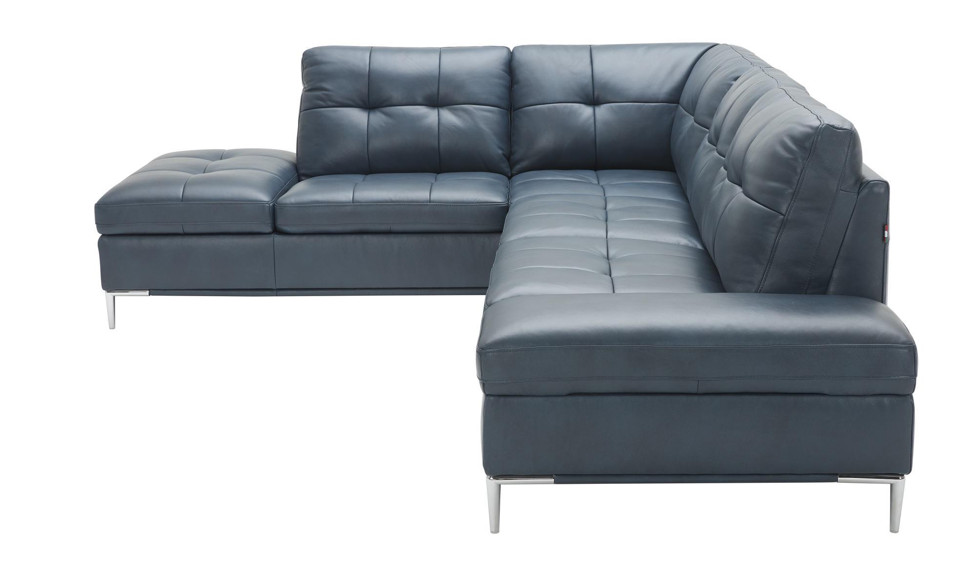 

    
SKU 18995 J&M Furniture Sectional Sofa
