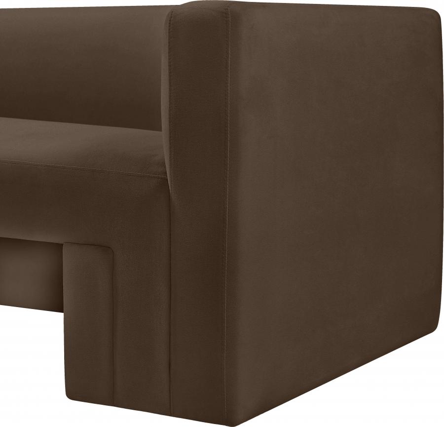 

    
665Brown-S-2PCS Contemporary Brown Solid Wood Living Room Set 2PCS Meridian Furniture Henson 665Brown-S-2PCS
