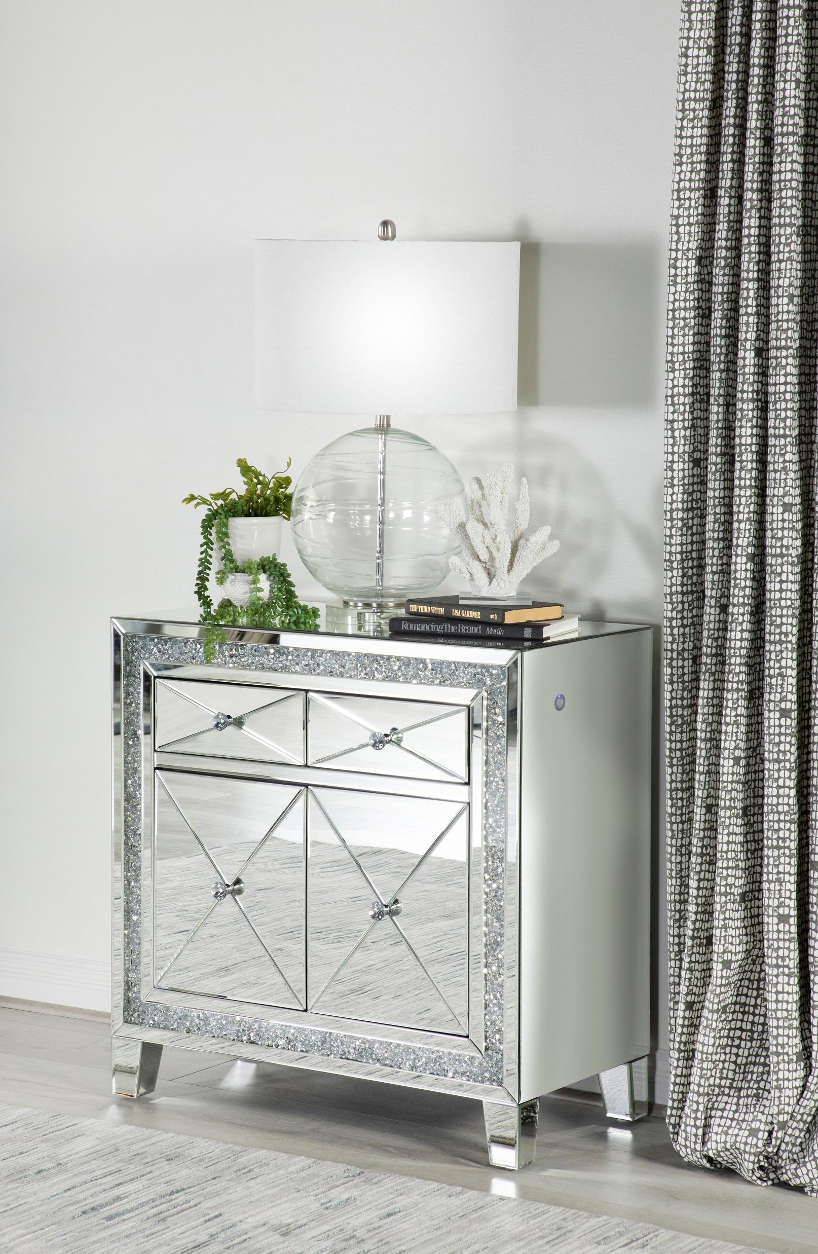 

    
959619 Contemporary Clear Mirror Wood Accent Cabinet Coaster 959619
