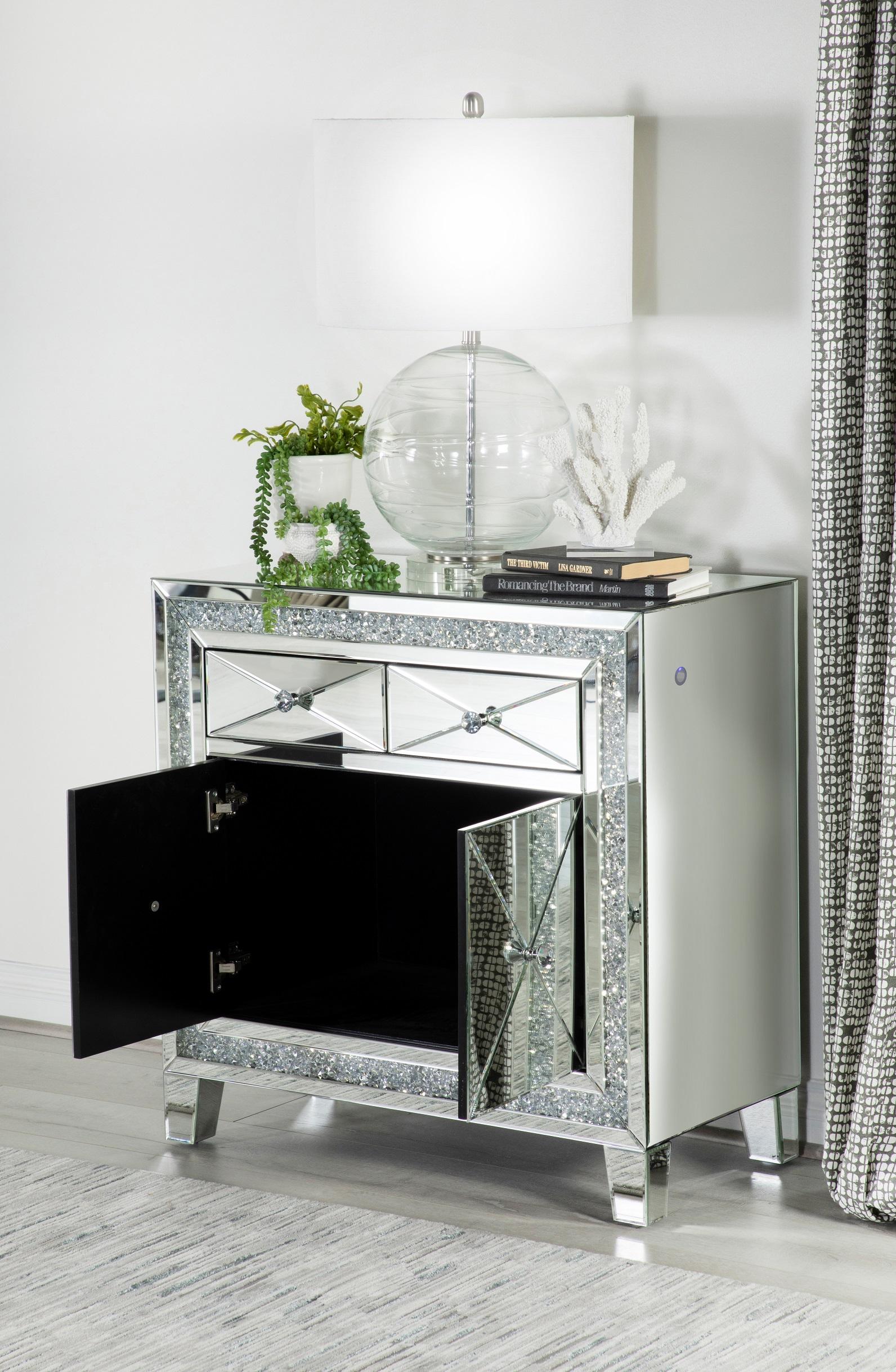 

                    
Buy Contemporary Clear Mirror Wood Accent Cabinet Coaster 959619
