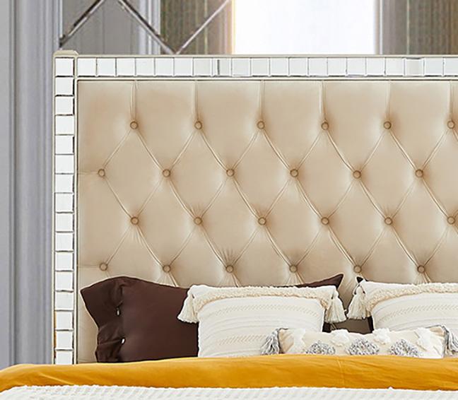 

    
Contemporary Cream Leather & Mirror Fnish CAL King Bed Homey Design HD-1090
