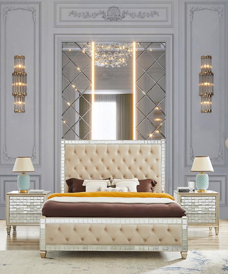 

    
Contemporary  Cream Leather & Mirror Fnish King Bed Set 3Pcs Homey Design HD-1090
