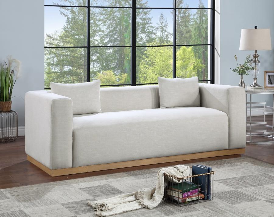 

    
Contemporary Cream Solid Wood Sofa Meridian Furniture Alfie 642Cream-S
