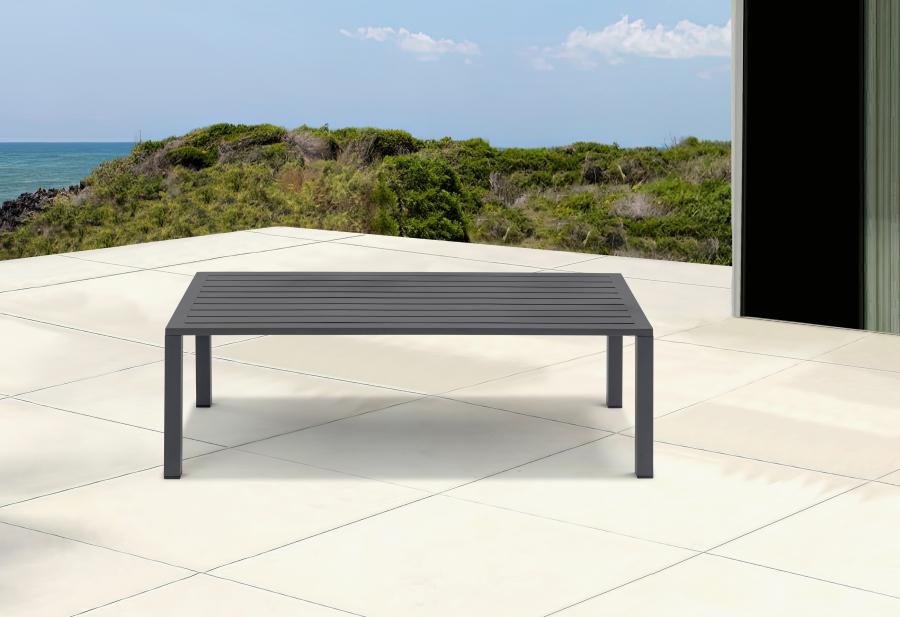

    
Contemporary Gray Aluminium Patio Coffee Table Meridian Furniture Maldives 346Grey-CT
