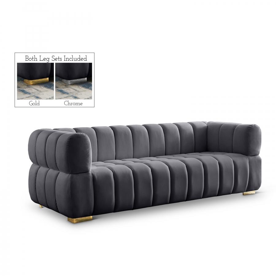 

    
Contemporary Gray Engineered Wood Living Room Set 3PCS Meridian Furniture Gwen 670Grey-S-3PCS
