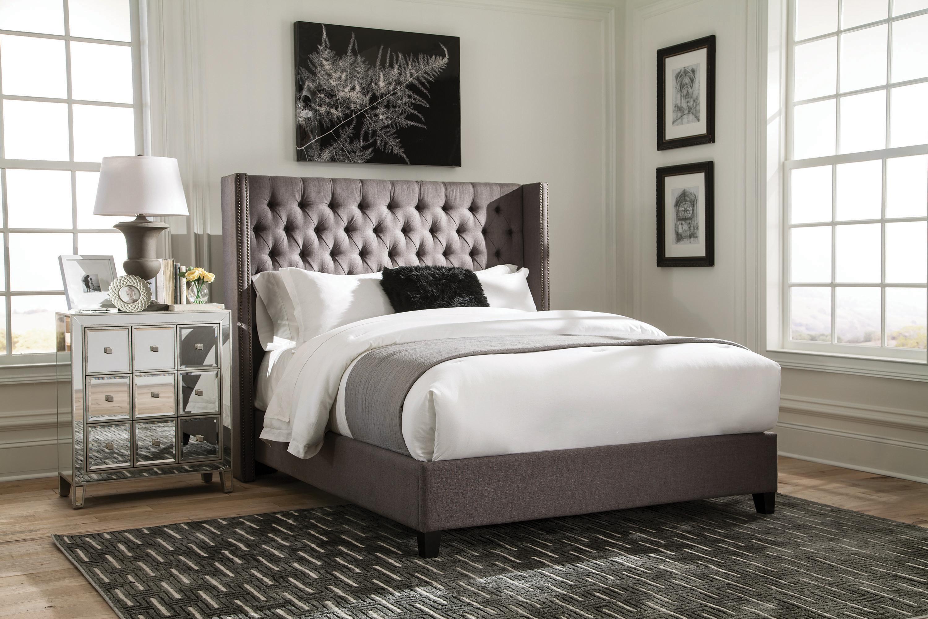 

    
301405KW Contemporary Gray Fabric CAL Bed Coaster 301405KW Bancroft
